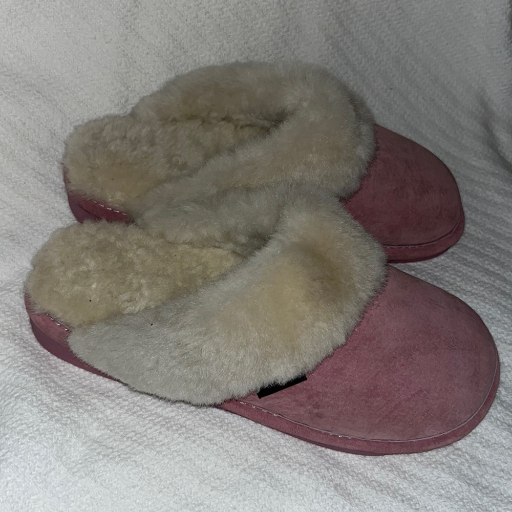 Old Friend Women’s Scuff  Slippers Size 6.5-7.5